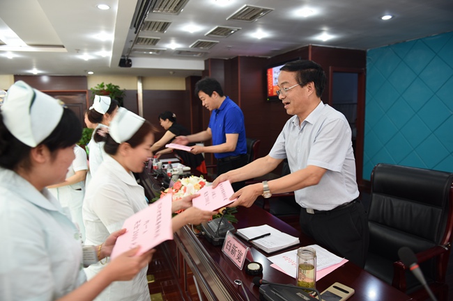 庆祝512护士节 陕西省肿瘤医院护士表彰大会剪影(汤宾